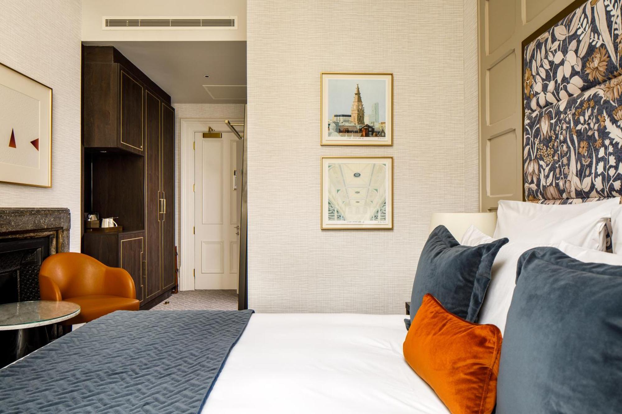 The Municipal Hotel Liverpool - Mgallery Eksteriør bilde A bedroom at the hotel